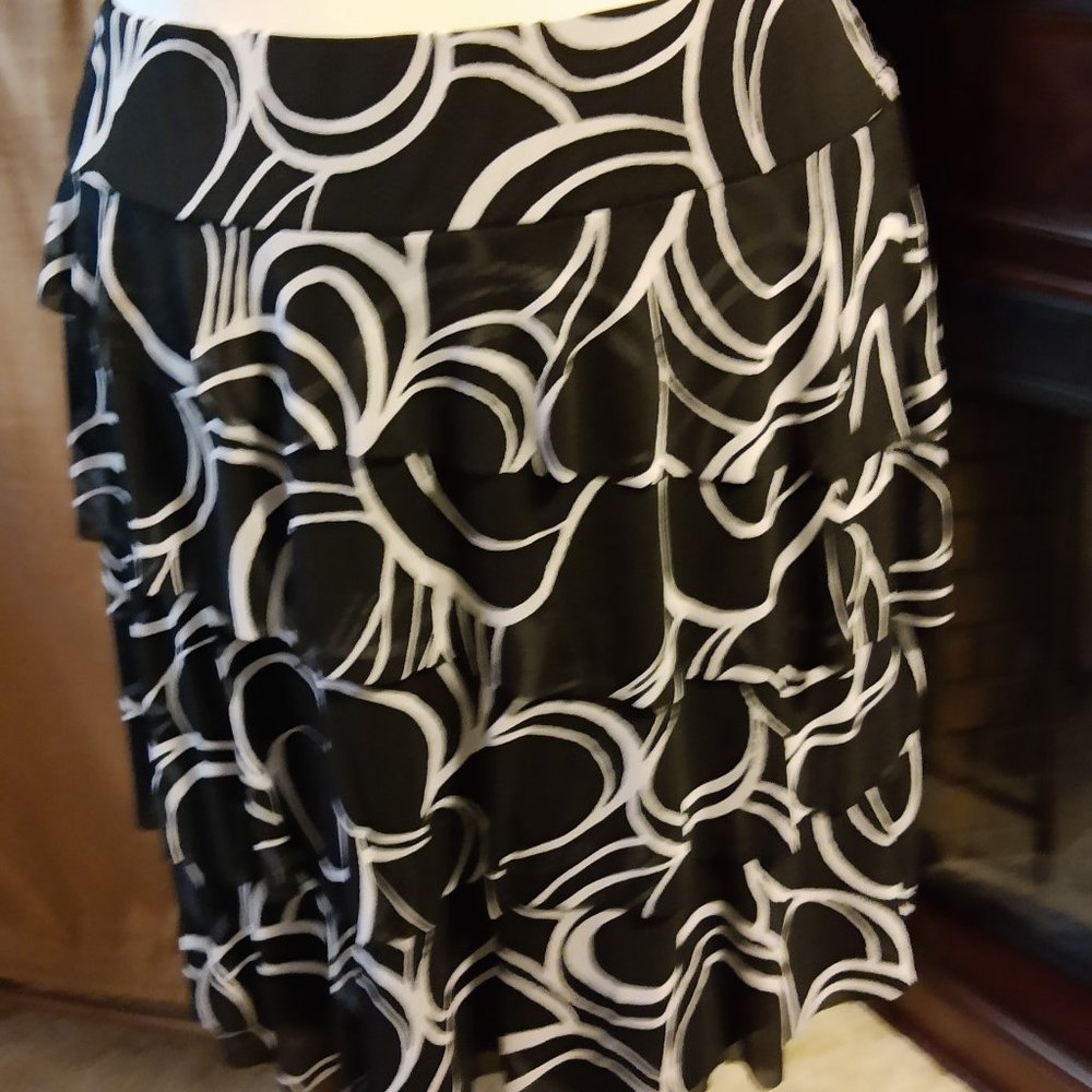 INC 3X Black & White Party Skirt